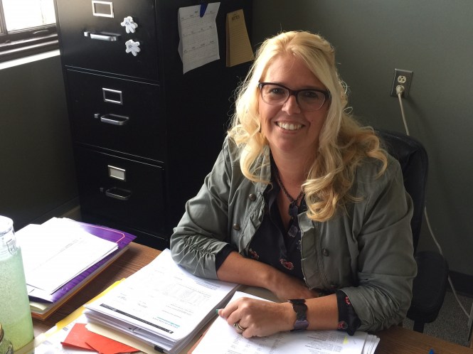 Traci Hopkins headshot